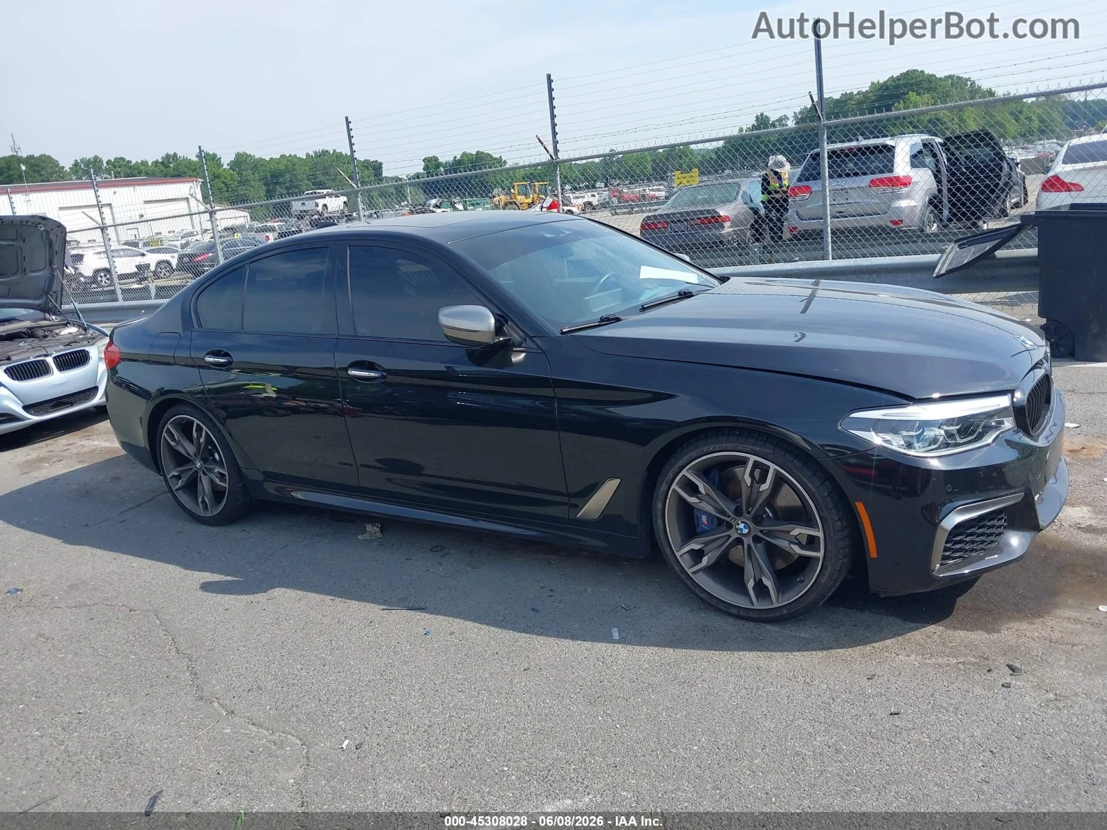 BMW 550 XDRIVE* Обдухване* Distronic* Harman Kardon* Масаж, снимка 8 - Автомобили и джипове - 54955319