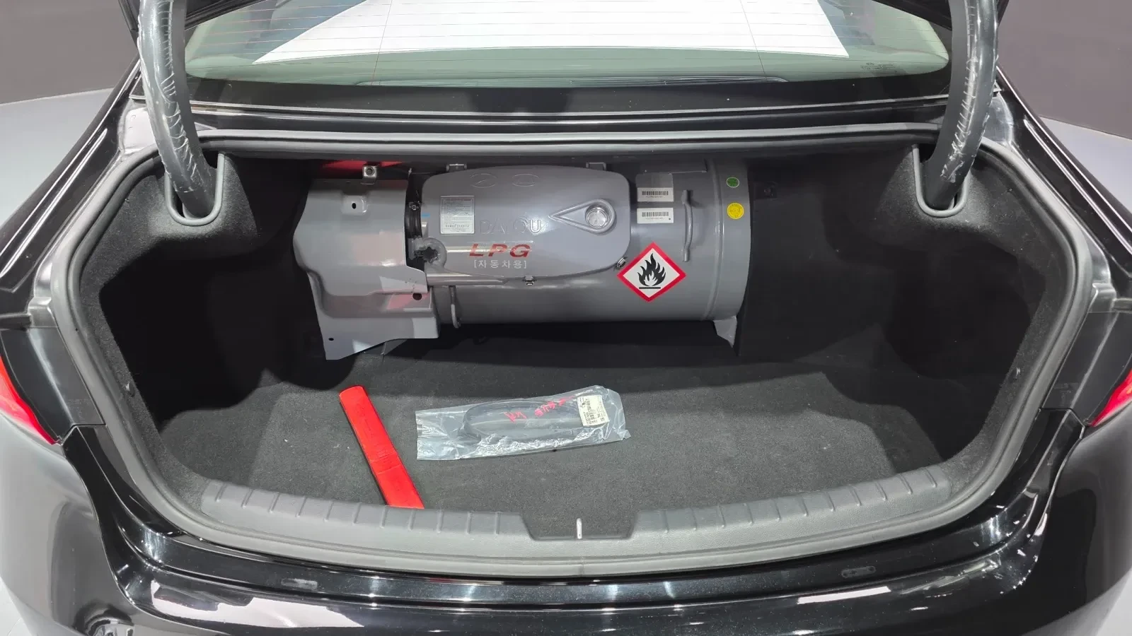 Kia K7 LPG* ПОДГРЕВИ* ОБДУХВАНЕ, снимка 7 - Автомобили и джипове - 55146139