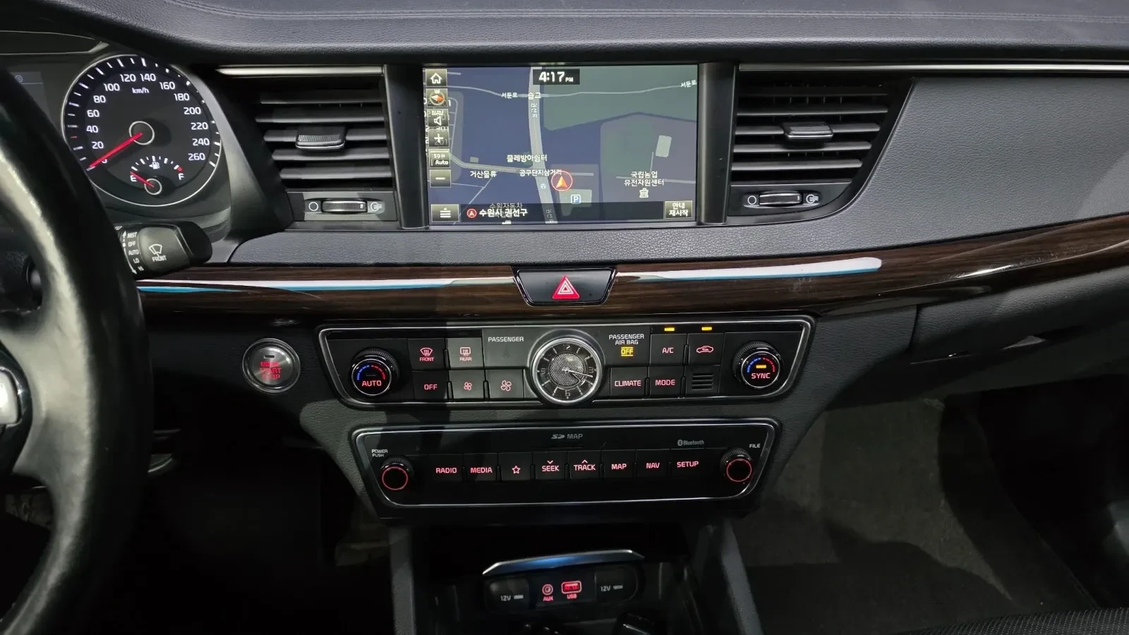 Kia K7 LPG* ПОДГРЕВИ* ОБДУХВАНЕ, снимка 4 - Автомобили и джипове - 55146139