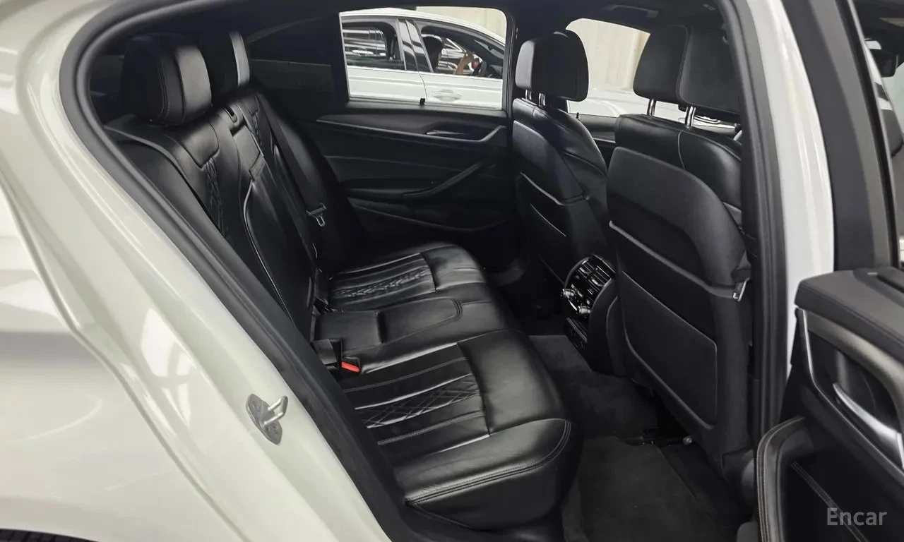 BMW 520 520d xDrive M Sport Plus, снимка 11 - Автомобили и джипове - 55629777