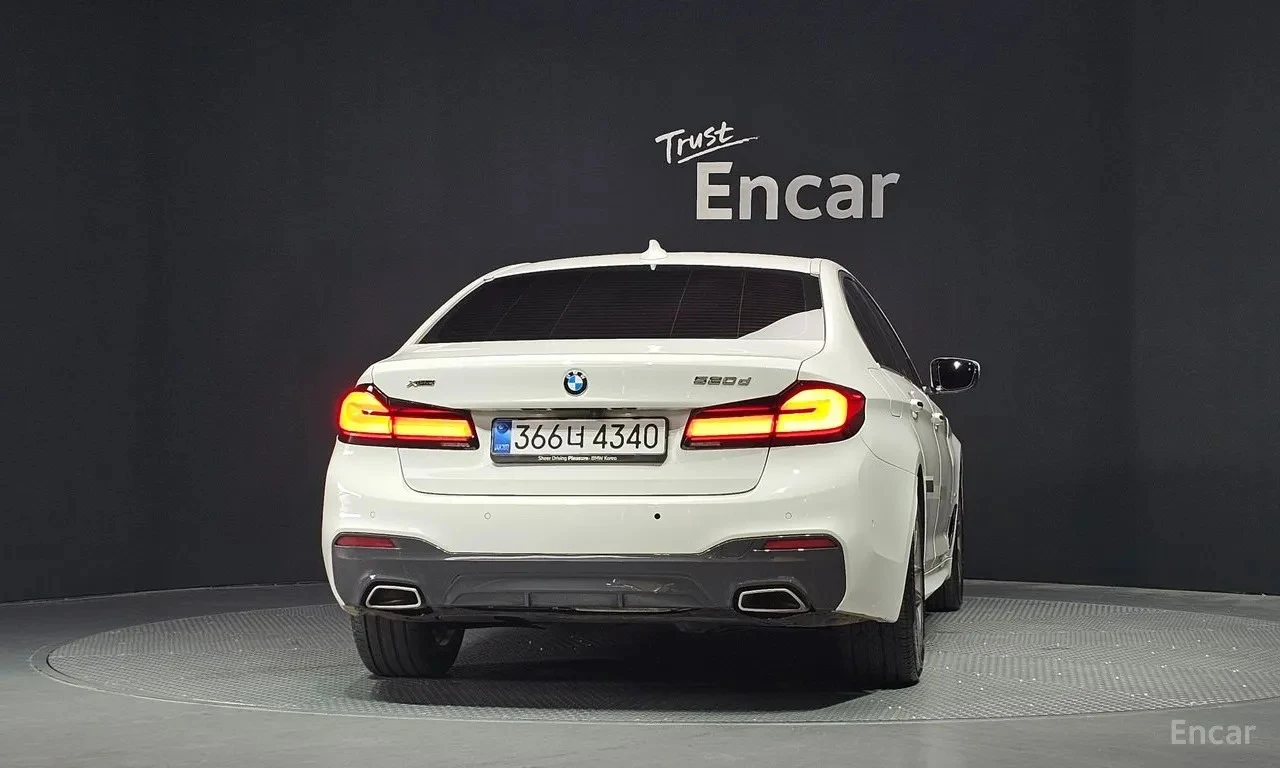 BMW 520 520d xDrive M Sport Plus, снимка 4 - Автомобили и джипове - 55629777