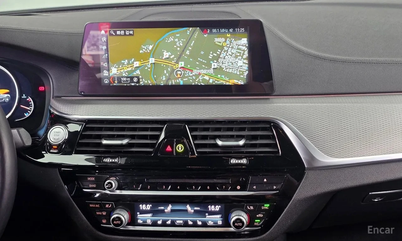 BMW 520 520d xDrive M Sport Plus, снимка 13 - Автомобили и джипове - 55629777