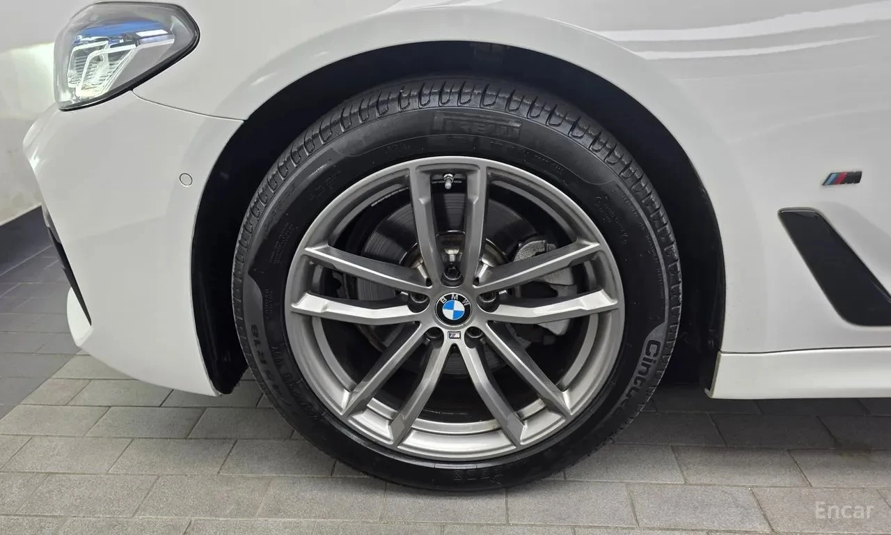 BMW 520 520d xDrive M Sport Plus, снимка 17 - Автомобили и джипове - 55629777