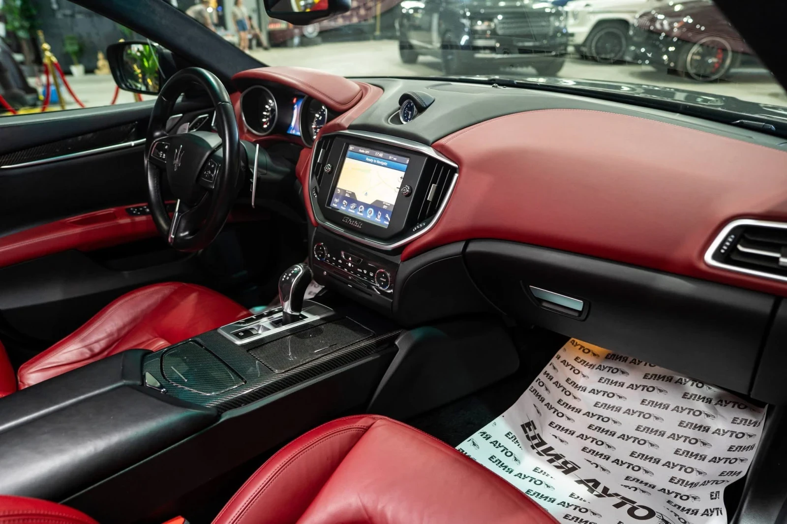 Maserati Ghibli Q4 MEGA FULL LED NAVI CARBON ЛИЗИНГ 100%, снимка 12 - Автомобили и джипове - 55732532