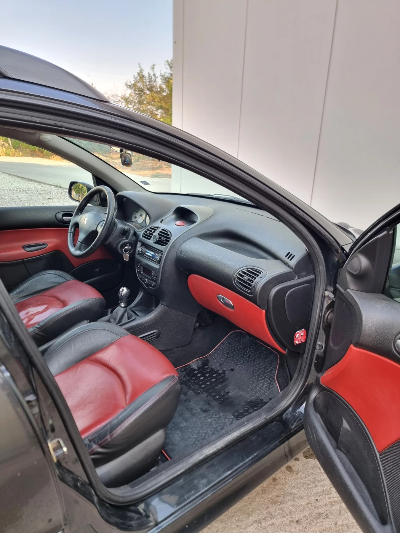 Peugeot 206 1.6, снимка 8 - Автомобили и джипове - 55826366