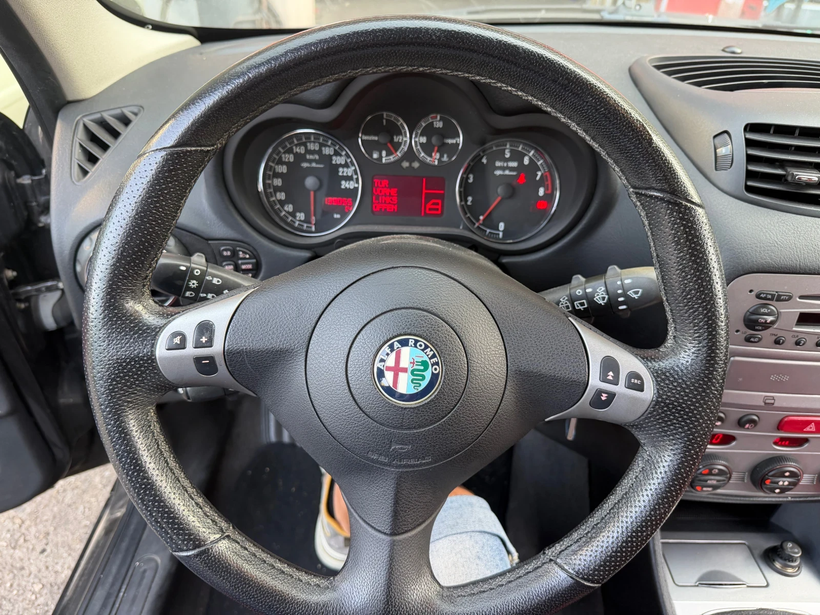 Alfa Romeo 147, снимка 10 - Автомобили и джипове - 56127888
