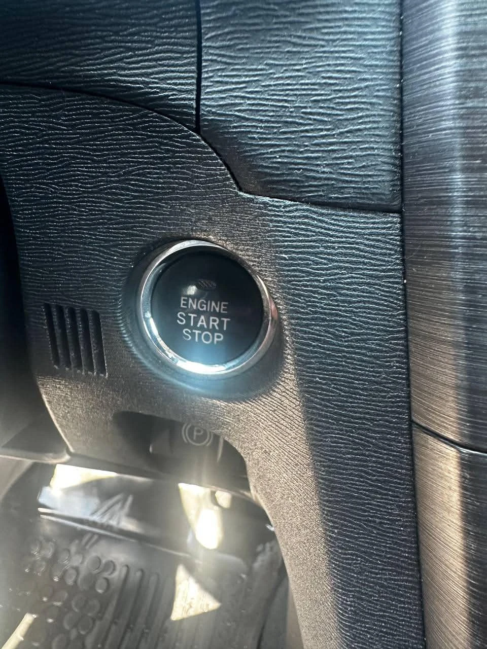 Toyota Avensis 1.8VVTI-ГАЗ.ИНЖЕКЦИОН-НАВИ-КЛИМАТРОНИК, снимка 10 - Автомобили и джипове - 56184573