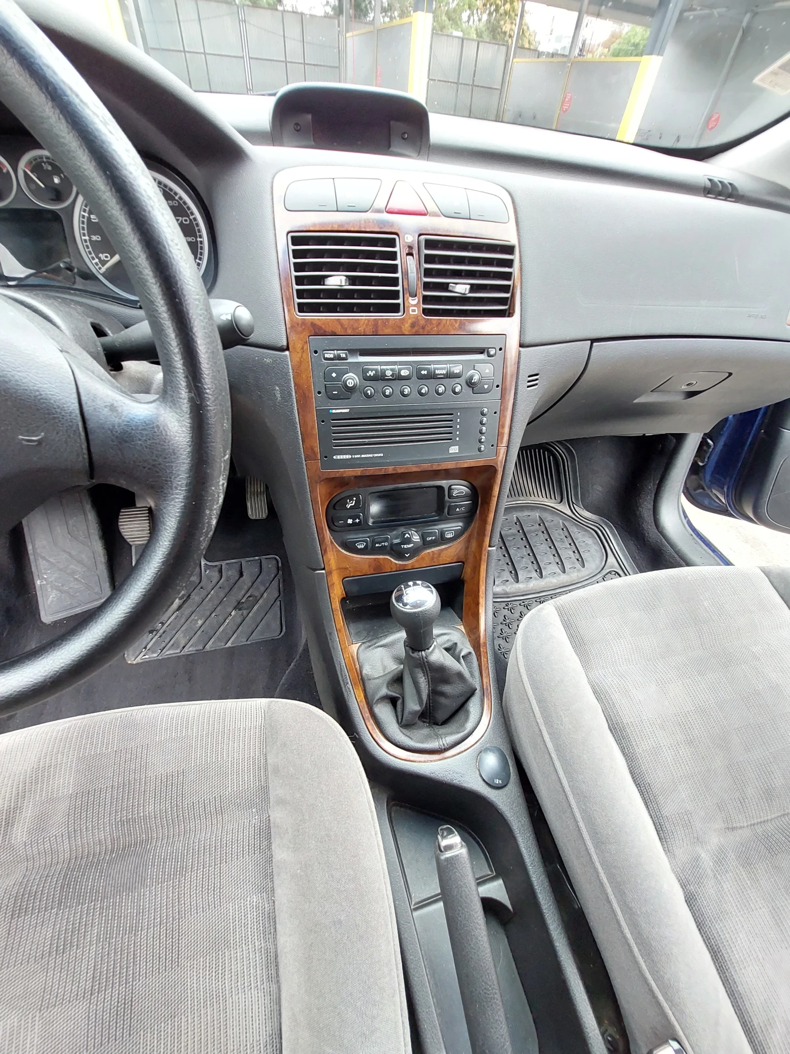 Peugeot 307 2.00 HDI, снимка 10 - Автомобили и джипове - 56242354