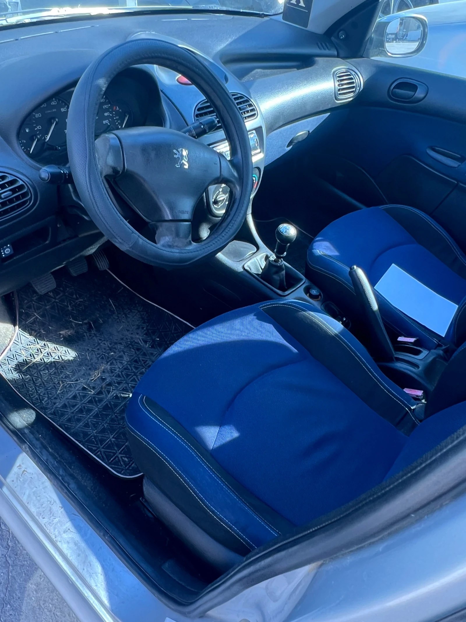 Peugeot 206 1.4 газ , снимка 2 - Автомобили и джипове - 56685322