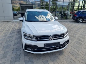 VW Tiguan * R-LINE* 2020г. DIGITAL, LED, СЕРВИЗНА ИСТОРИЯ в , снимка 1