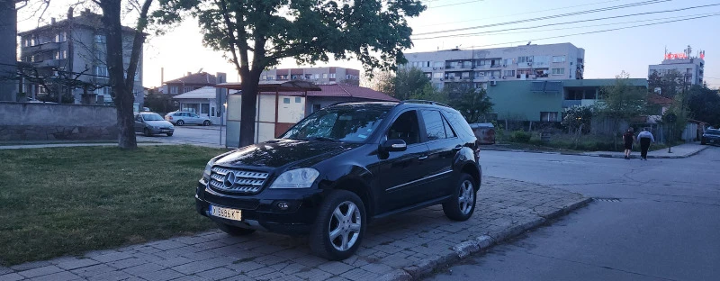 Mercedes-Benz ML 320, снимка 4 - Автомобили и джипове - 46523248