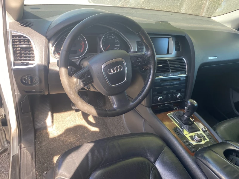 Audi Q7 3.0тди, снимка 8 - Автомобили и джипове - 47189057