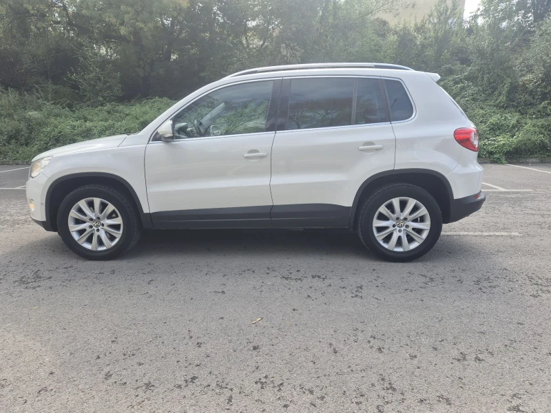 VW Tiguan 2.0Tdi 4-Motion, снимка 4 - Автомобили и джипове - 47555848