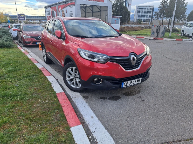 Renault Kadjar, снимка 1 - Автомобили и джипове - 48044161