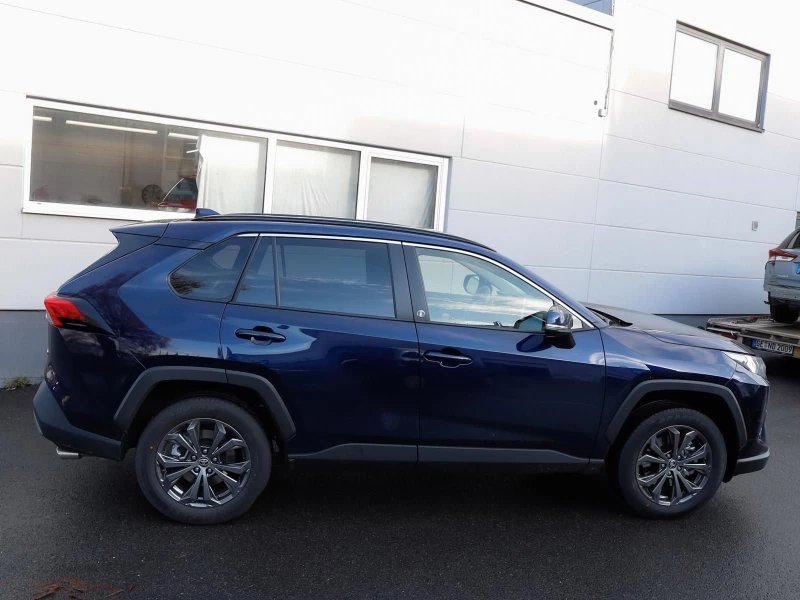 Toyota Rav4 2.5 Hybrid Team Deutschland, снимка 3 - Автомобили и джипове - 49460076