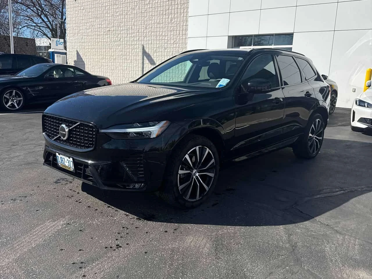 Volvo XC60 * Plus Dark Theme* 2 КЛЮЧА* PANO* KEYLESS* ПОДГРЕВ | Auto.bg — изображение 1