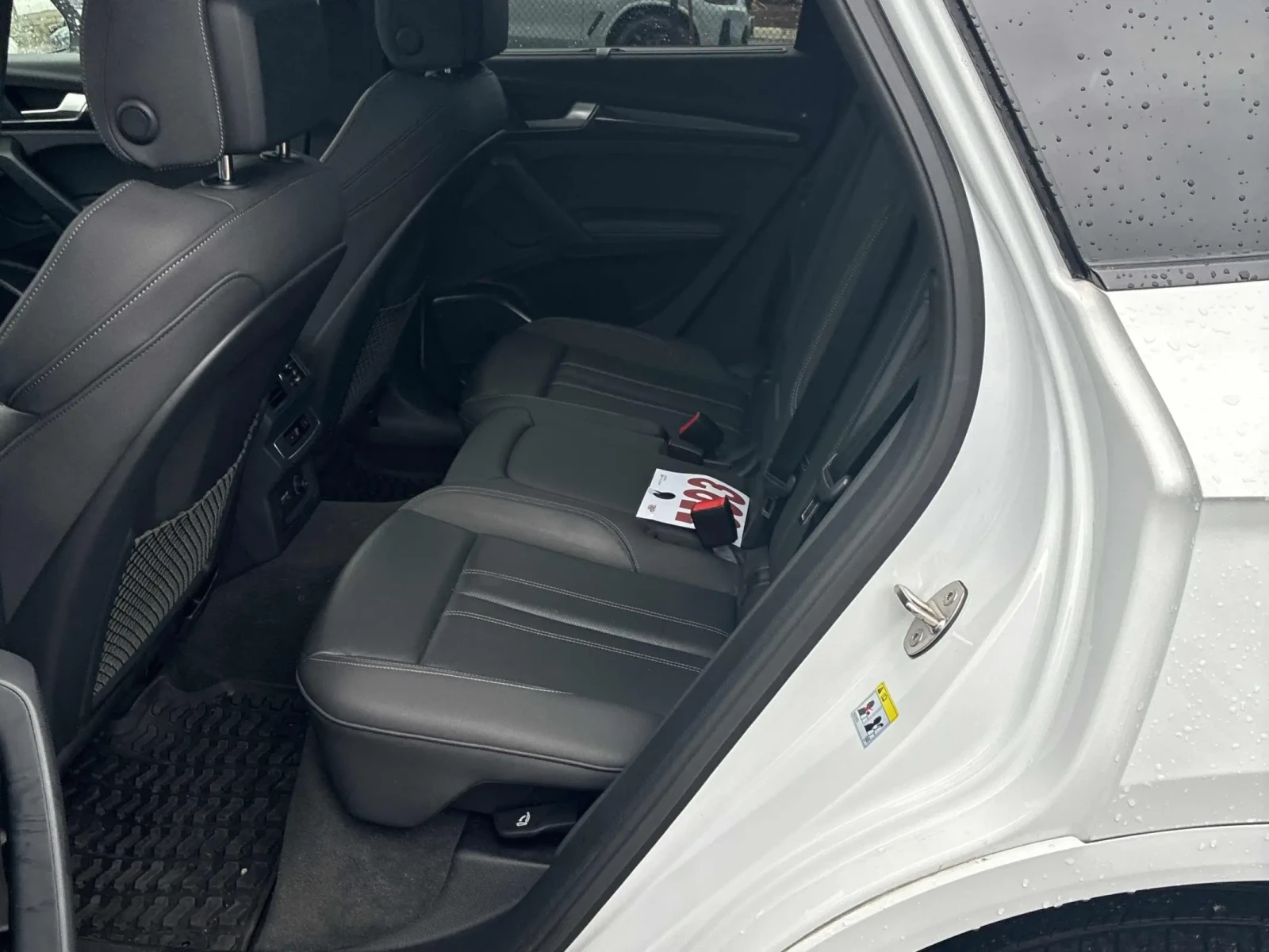 Audi SQ5 Progressiv * * CARFAX * * АВТО КРЕДИТ * * , снимка 10 - Автомобили и джипове - 54169600