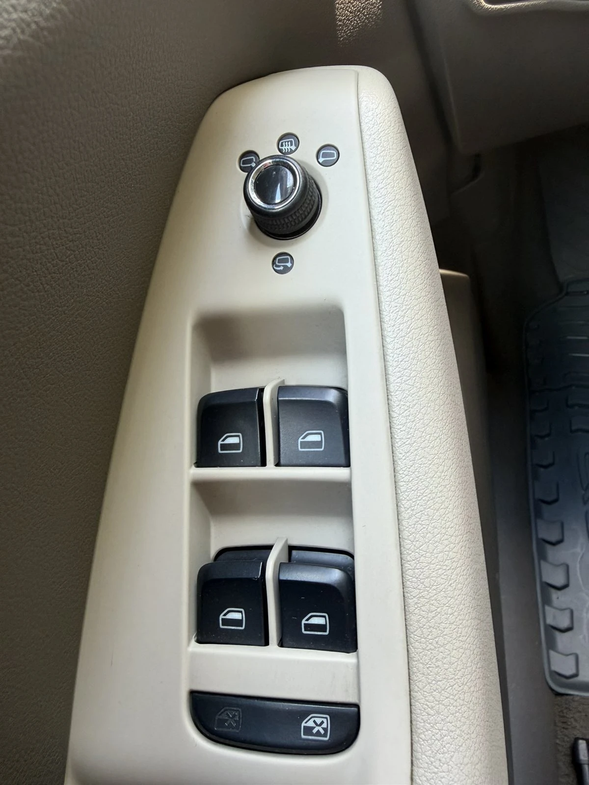 Audi Q5 3.0TDI Quattro, снимка 13 - Автомобили и джипове - 55205656