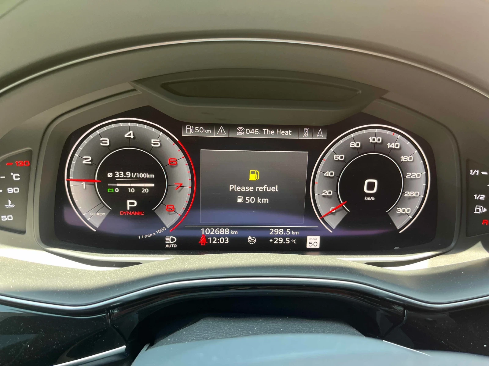 Audi Q8 TECHNIK * ДИСТРОНИК * ПОДГРЕВ * ОБДУХВАН * ПАНО, снимка 8 - Автомобили и джипове - 55254477