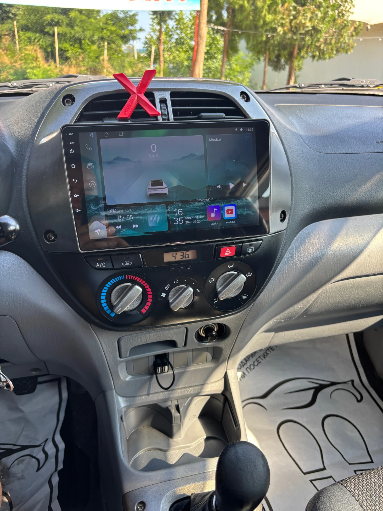 Toyota Rav4 D4D, снимка 8 - Автомобили и джипове - 55385415