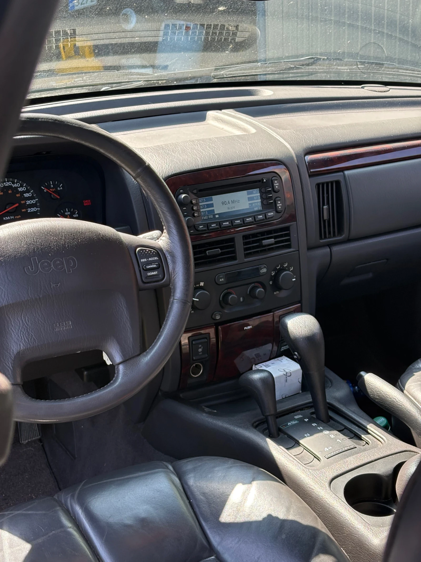 Jeep Grand cherokee 4.7 V8, снимка 6 - Автомобили и джипове - 55358108