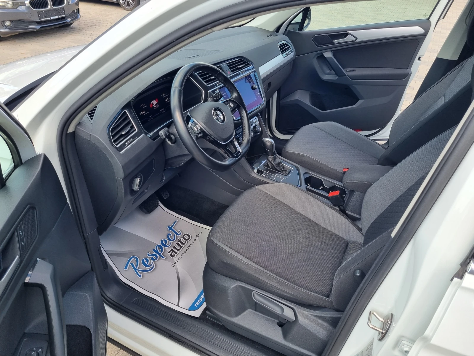 VW Tiguan * R-LINE* 2020�. DIGITAL, LED, �������� ������� �  | Mobile.bg � ����������� 7