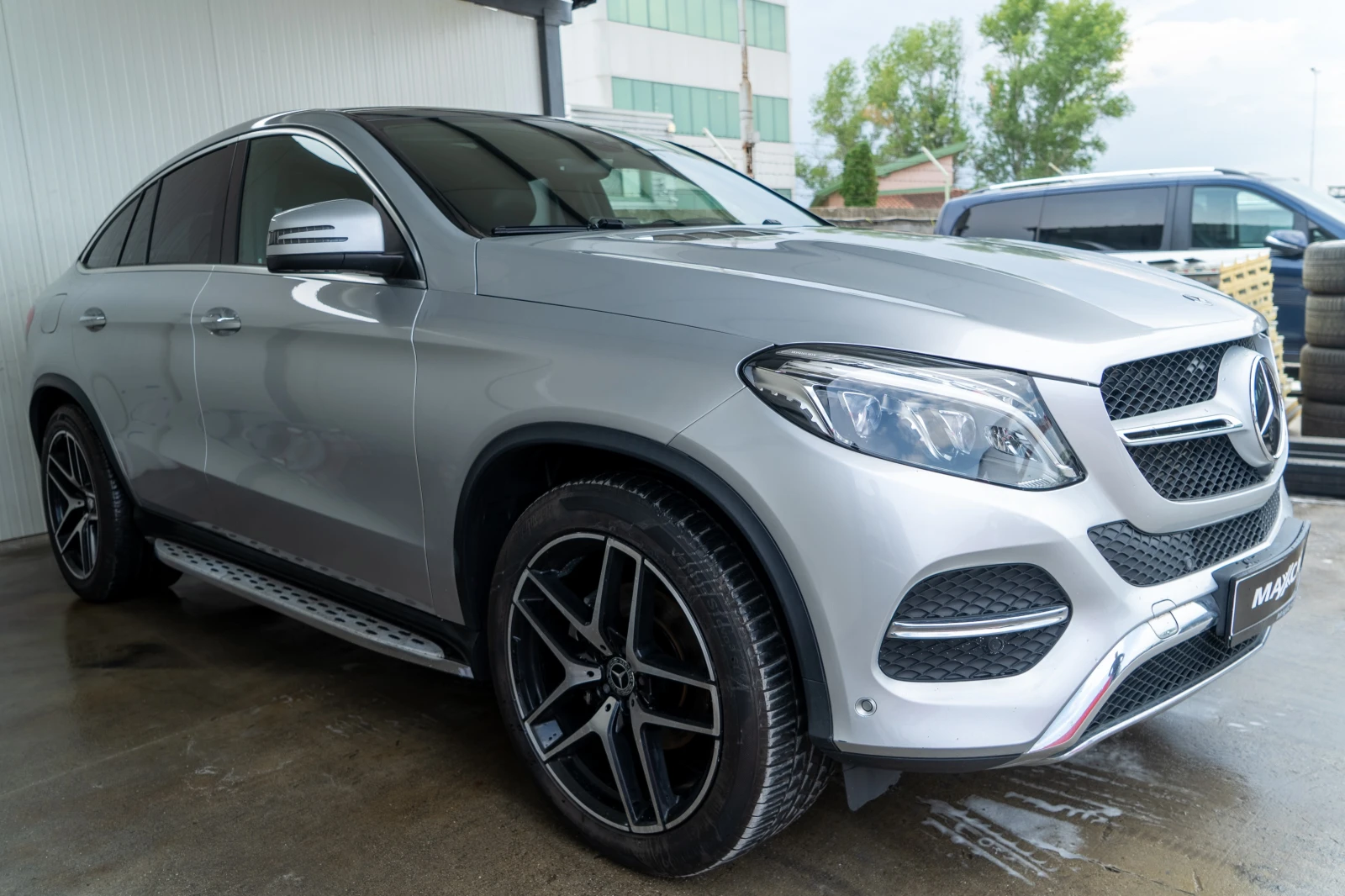 Mercedes-Benz GLE 350 D = COUPE = V6 = 7G PLUS = TOP = ЛИЗИНГ, снимка 3 - Автомобили и джипове - 55805545
