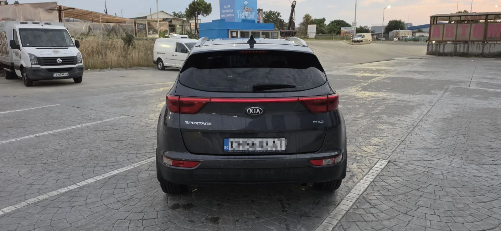 Kia Sportage 2.0crdi, снимка 6 - Автомобили и джипове - 55805657