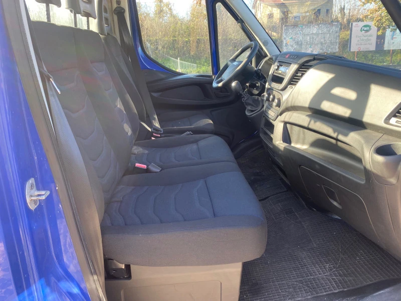 Iveco 35s12 27000km, снимка 13 - Бусове и автобуси - 47233409