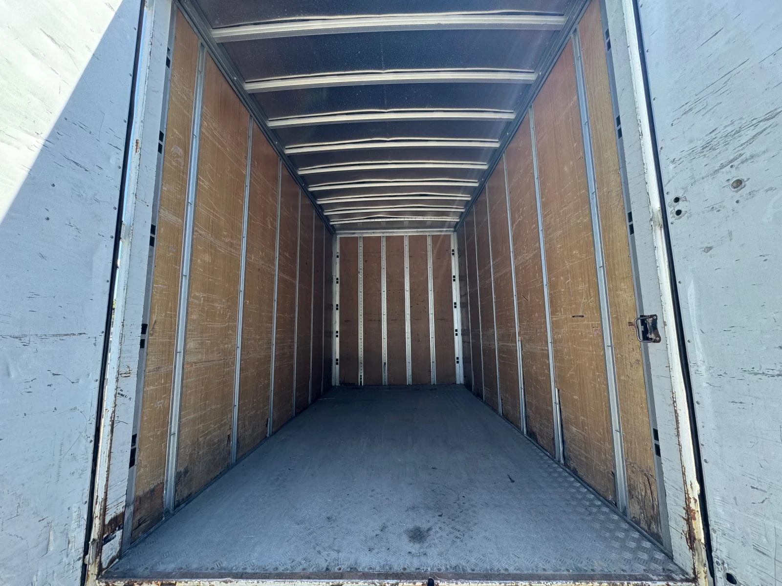 Iveco Daily 2.3, снимка 11 - Бусове и автобуси - 55625120