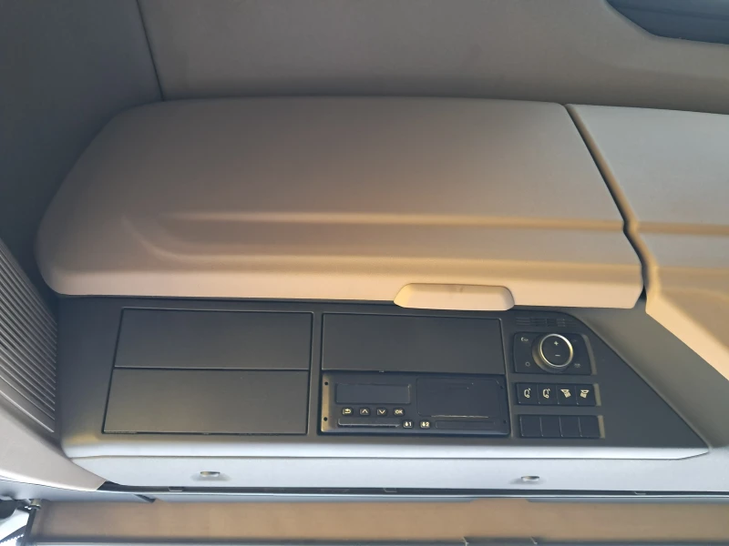 Daf XF NGD 33броя, снимка 17 - Камиони - 51849346