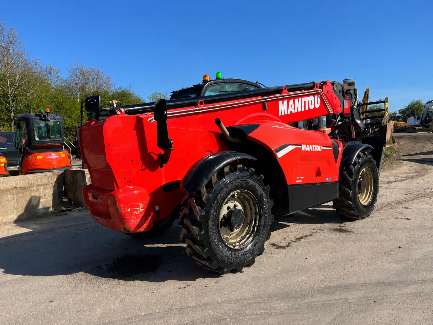 Телескопичен товарач Manitou MT 1840, снимка 4 - Селскостопанска техника - 55058651