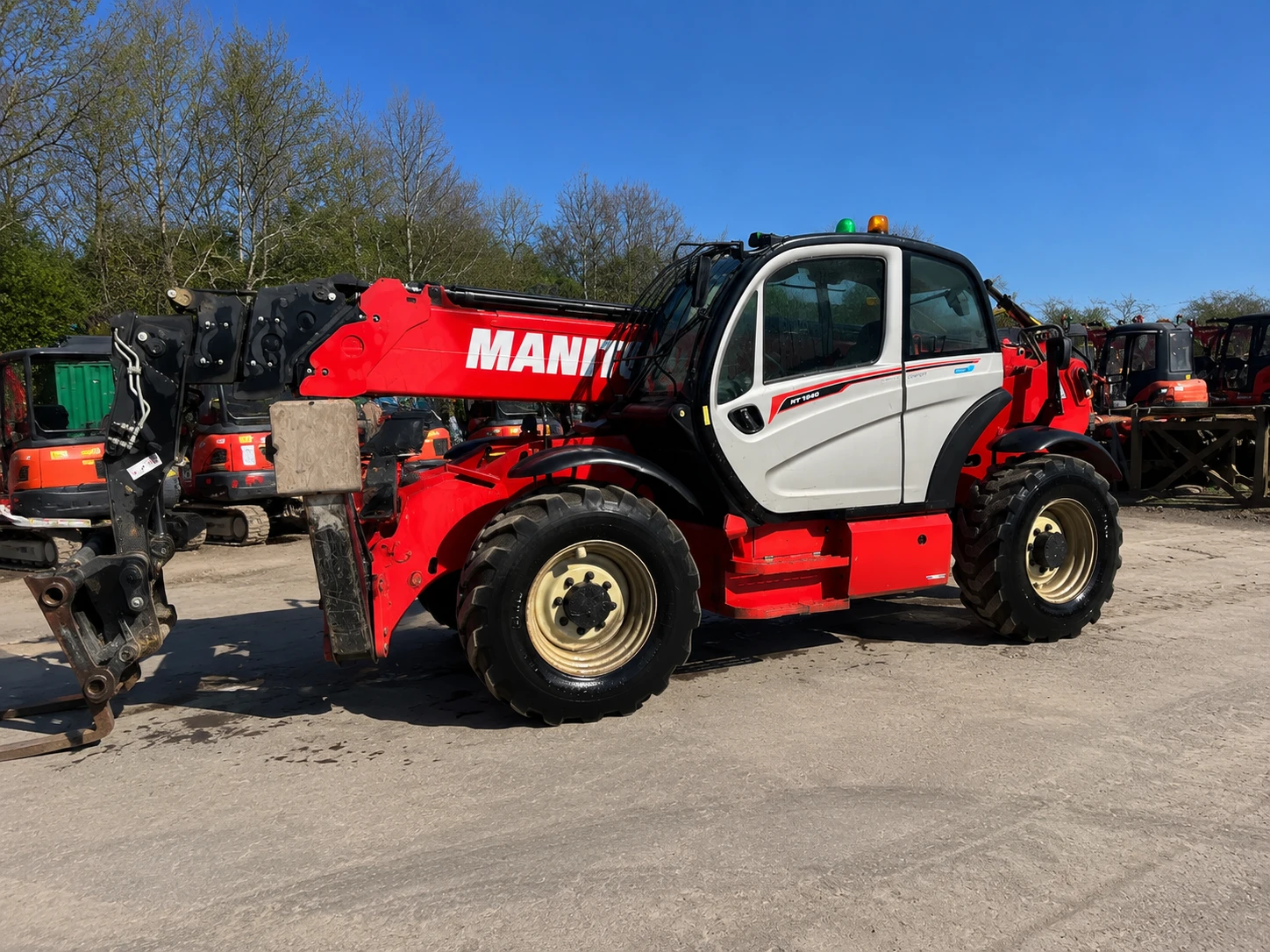 Телескопичен товарач Manitou MT 1840, снимка 12 - Селскостопанска техника - 55058651