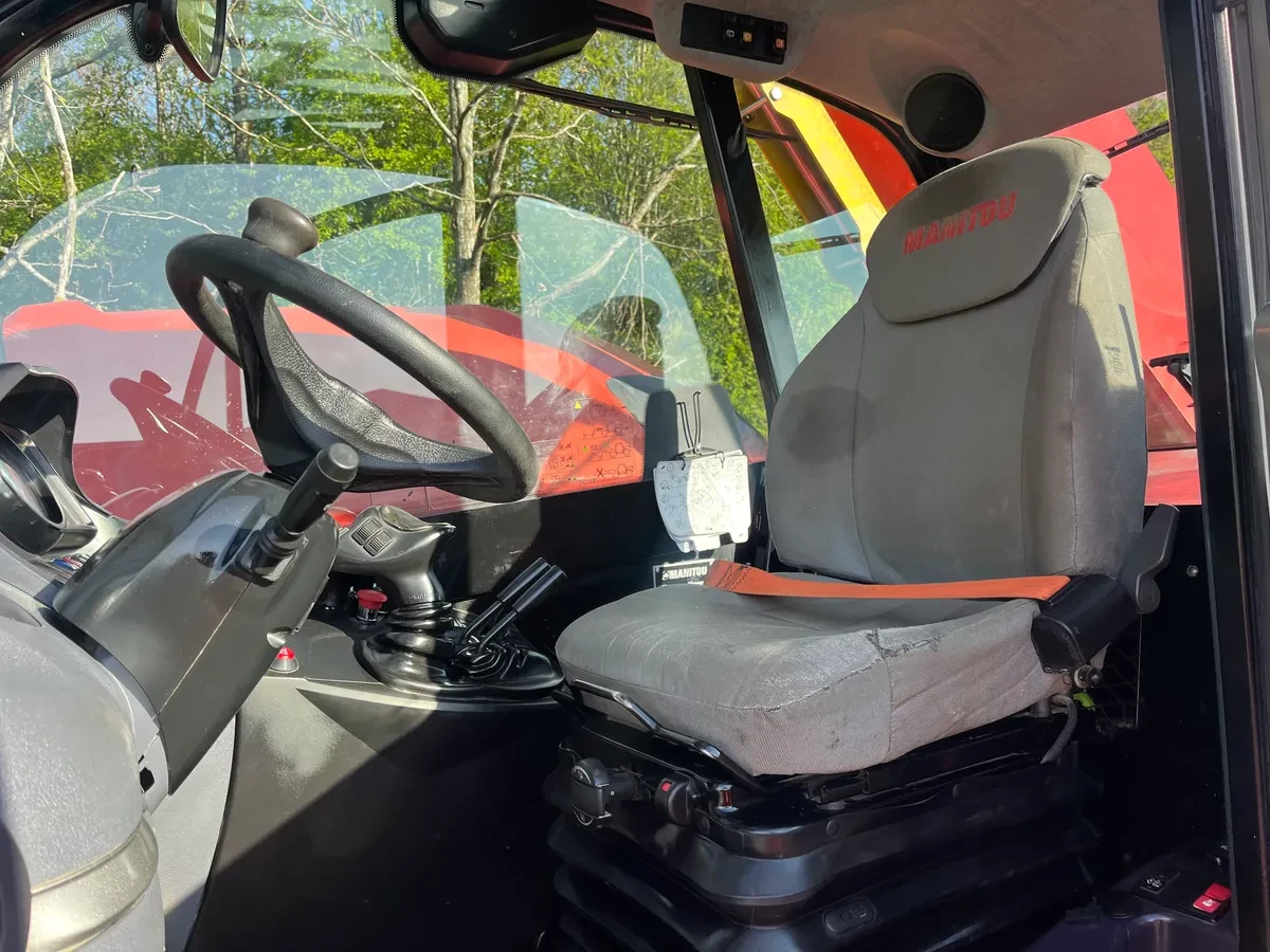 Телескопичен товарач Manitou MT 1840, снимка 5 - Селскостопанска техника - 55058651