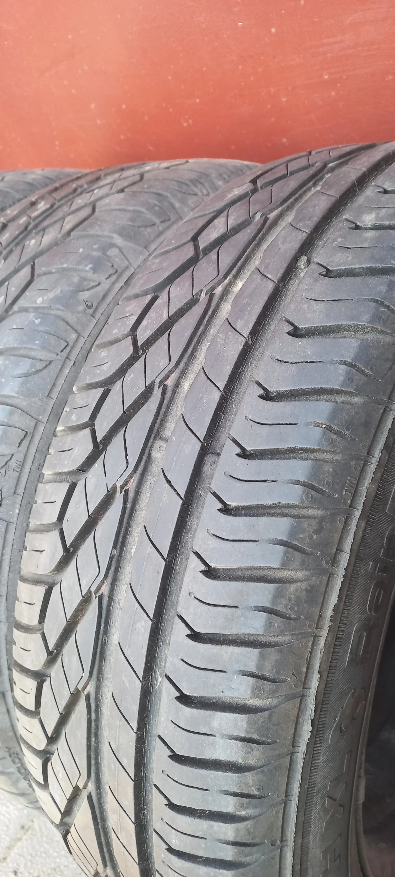 Гуми Летни 185/60R15, снимка 14 - Гуми и джанти - 52880458