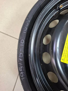 Гуми с джанти Vredestein 195/70R18, снимка 2 - Гуми и джанти - 53540104