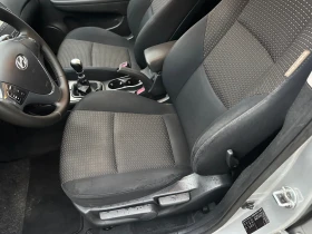 Hyundai I30 1.6i-122 k.s. ПЕРФЕКТНА, снимка 9