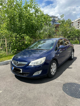 Opel Astra 1.7 cdti 110c.c., снимка 1 - Автомобили и джипове - 45696318