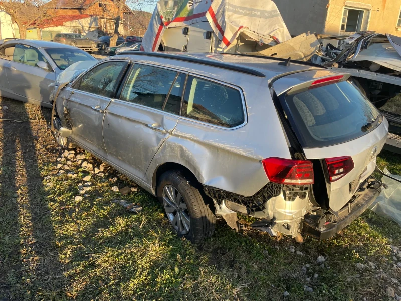 VW Passat, снимка 4 - Автомобили и джипове - 48899012