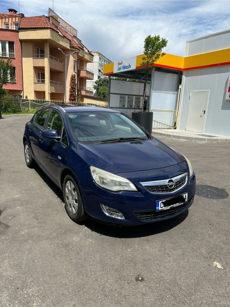 Opel Astra 1.7 cdti 110c.c., снимка 2 - Автомобили и джипове - 46354708