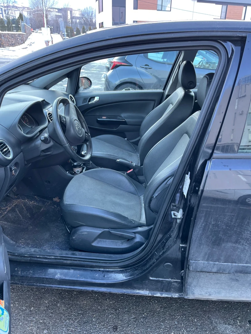 Opel Corsa, снимка 4 - Автомобили и джипове - 48512684