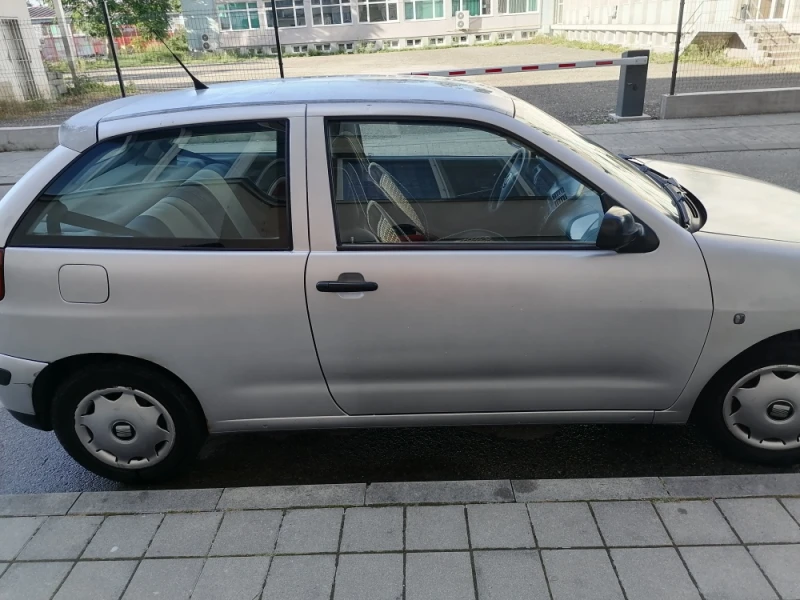 Seat Ibiza, снимка 5 - Автомобили и джипове - 51481300