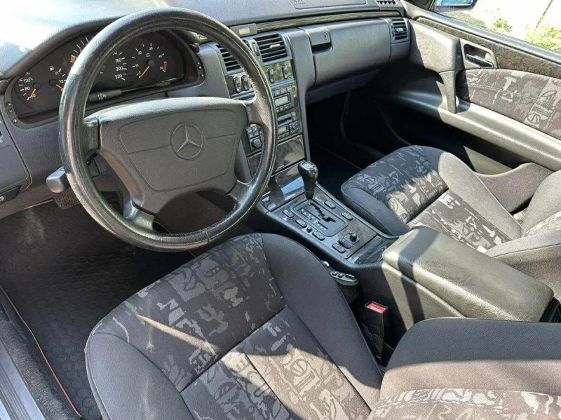 Mercedes-Benz E 290 TD, снимка 6 - Автомобили и джипове - 52373040