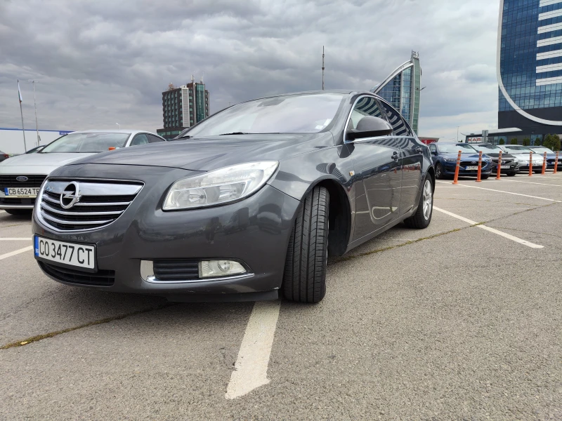 Opel Insignia 1.6 T, снимка 7 - Автомобили и джипове - 52052658