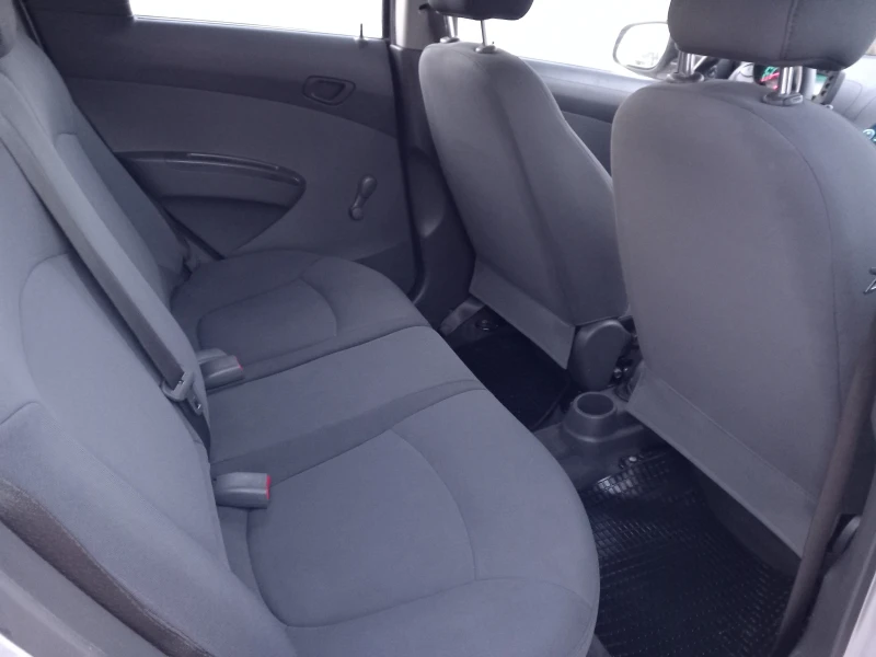 Chevrolet Spark 1.0i климатик , снимка 11 - Автомобили и джипове - 52428554