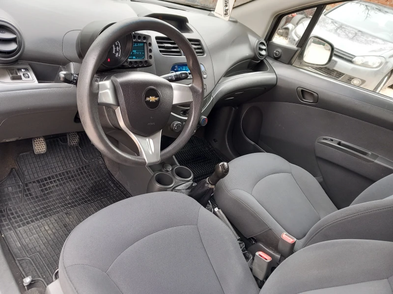 Chevrolet Spark 1.0i климатик , снимка 12 - Автомобили и джипове - 52428554