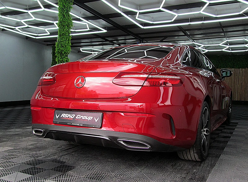 Mercedes-Benz E 350 AMG/4-matic/360-k/DIGITAL/KeylessGo/УНИКАТ!!ЛИЗИНГ, снимка 6 - Автомобили и джипове - 52455468