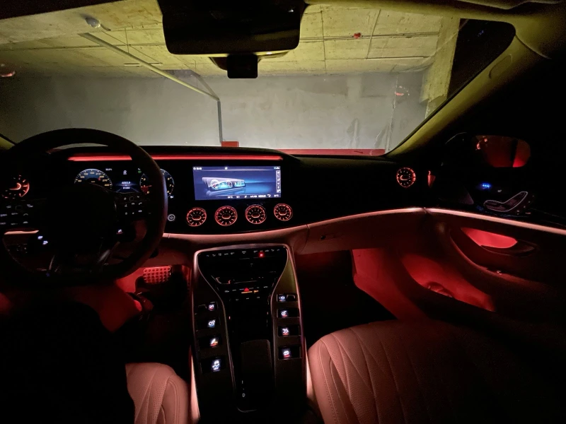 Mercedes-Benz AMG GT 63s 4matic+ / Ceramic / Designo / Manufakur / Full, снимка 8 - Автомобили и джипове - 52616354