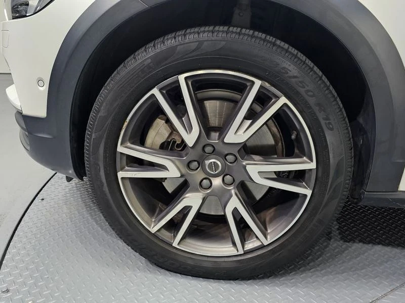 Volvo V90 Cross Country D5 Pro AWD, снимка 5 - Автомобили и джипове - 54252338