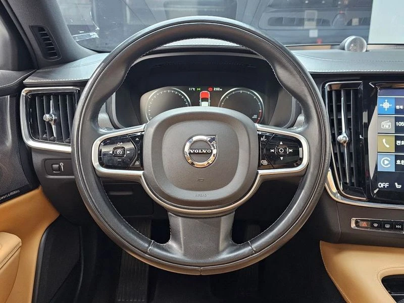 Volvo V90 Cross Country D5 Pro AWD, снимка 13 - Автомобили и джипове - 54252338